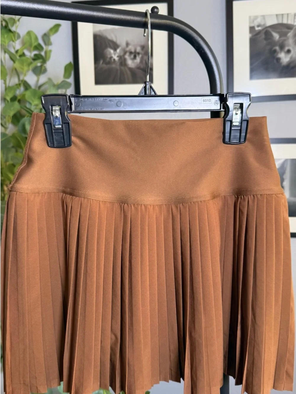 ALO Yoga Pleated Mini Skirt in Rust Brown